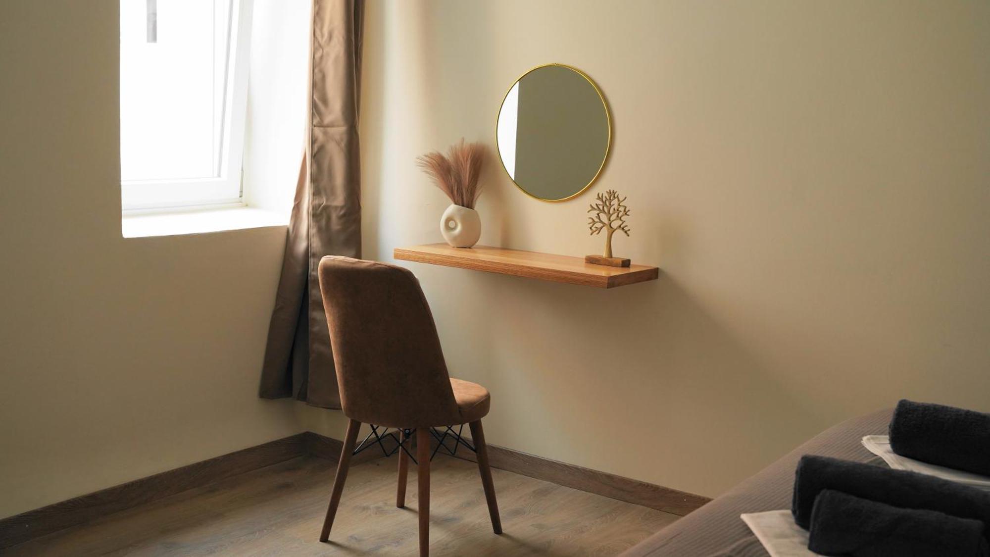 Aegean Gold Syros Suites แอร์มูโปลี ภายนอก รูปภาพ